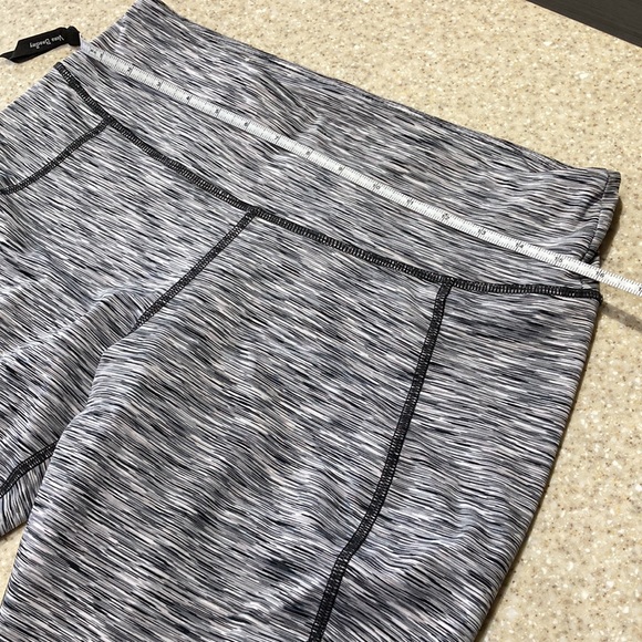 Tek gear large space dye gray black white capris - Picture 4 of 5